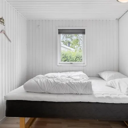 度假居 4 Bedroom Cozy In 米泽尔法特