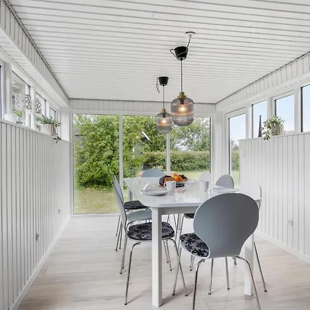 度假居 4 Bedroom Cozy In